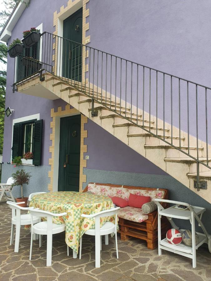 Flamignano: un paradiso nel verde Tossicia Esterno foto